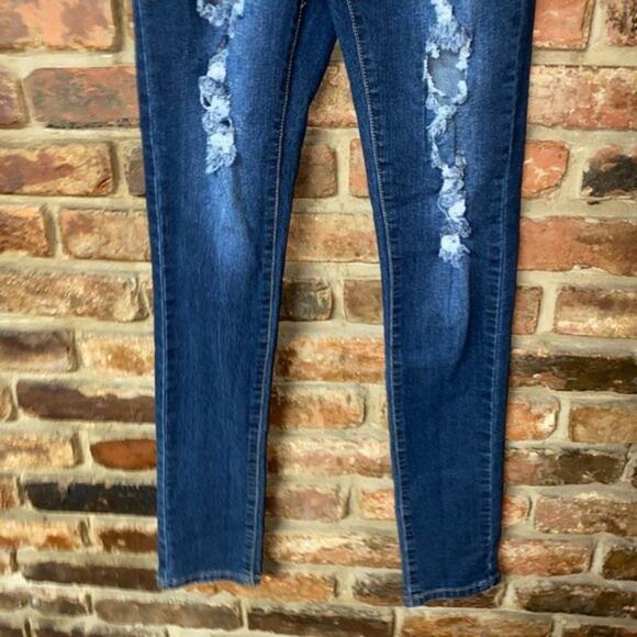 BOB Jeans Faded Dark Wash Blue Denim Distressed Skinny Jeggings Size 7/8 - Picture 3 of 6